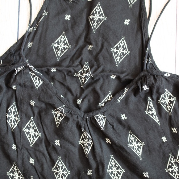 Roxy Black tribal print Tank Top - Picture 3 of 3